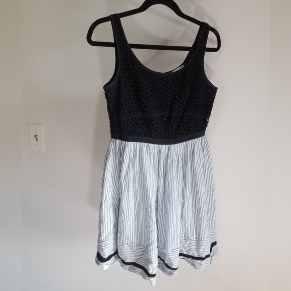 Loft dress - Picture 2 of 4